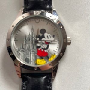 Walt Disney World Mickey Watch Limited Released Cinderella Castle Silver Women